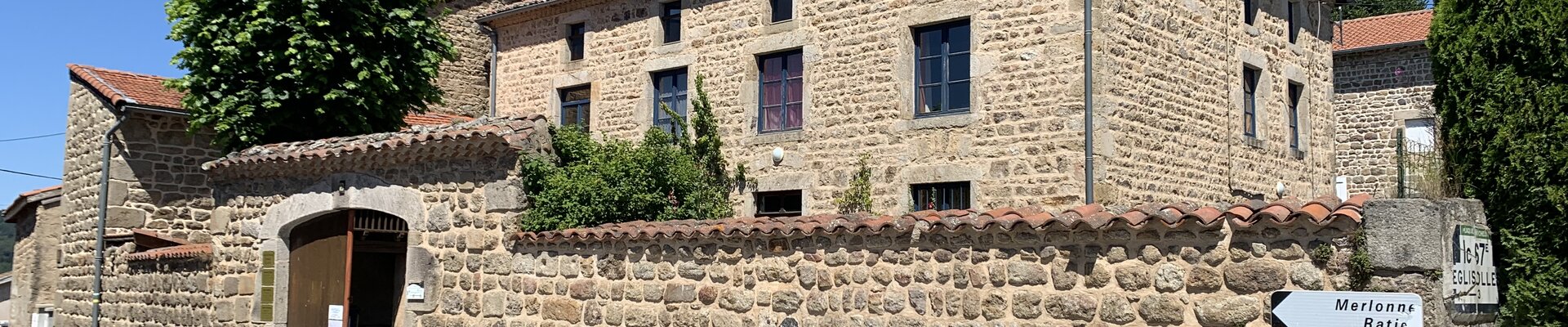 Mairie de Saillant dans le 63 - Puy-de-Dôme - Livradois Forez - Limite Loire / Haute-Loire