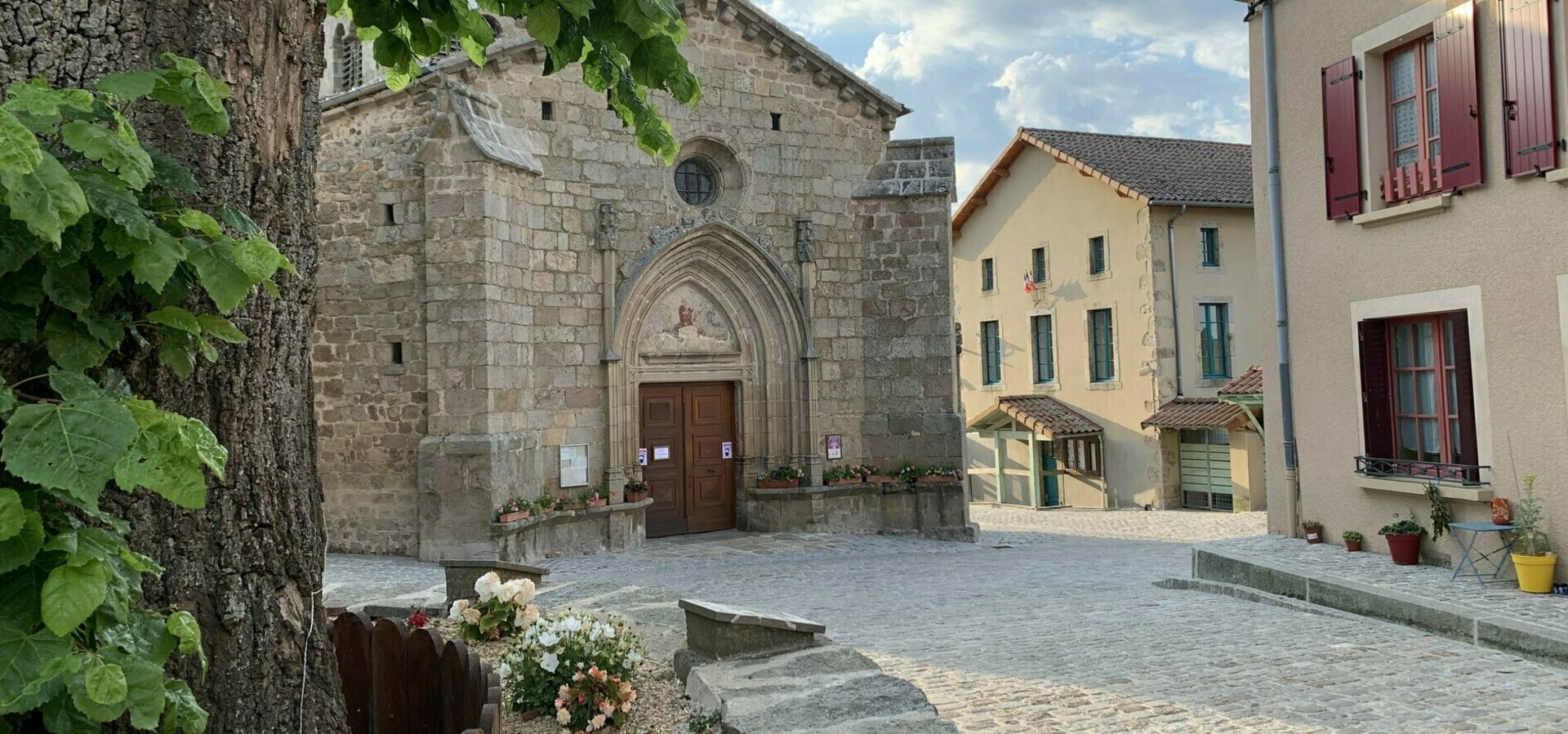 Mairie de Saillant dans le 63 - Puy-de-Dôme - Livradois Forez - Limite Loire / Haute-Loire